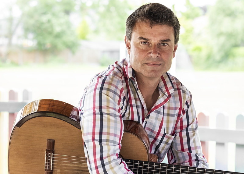 Council’s Concert Series continues with the return of renowned classical guitarist Craig Ogden