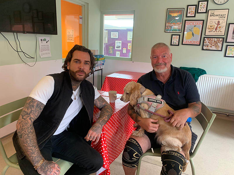 Pete Wicks visits local homeless charity, HARP to film For Dogs’ Sake Christmas Special